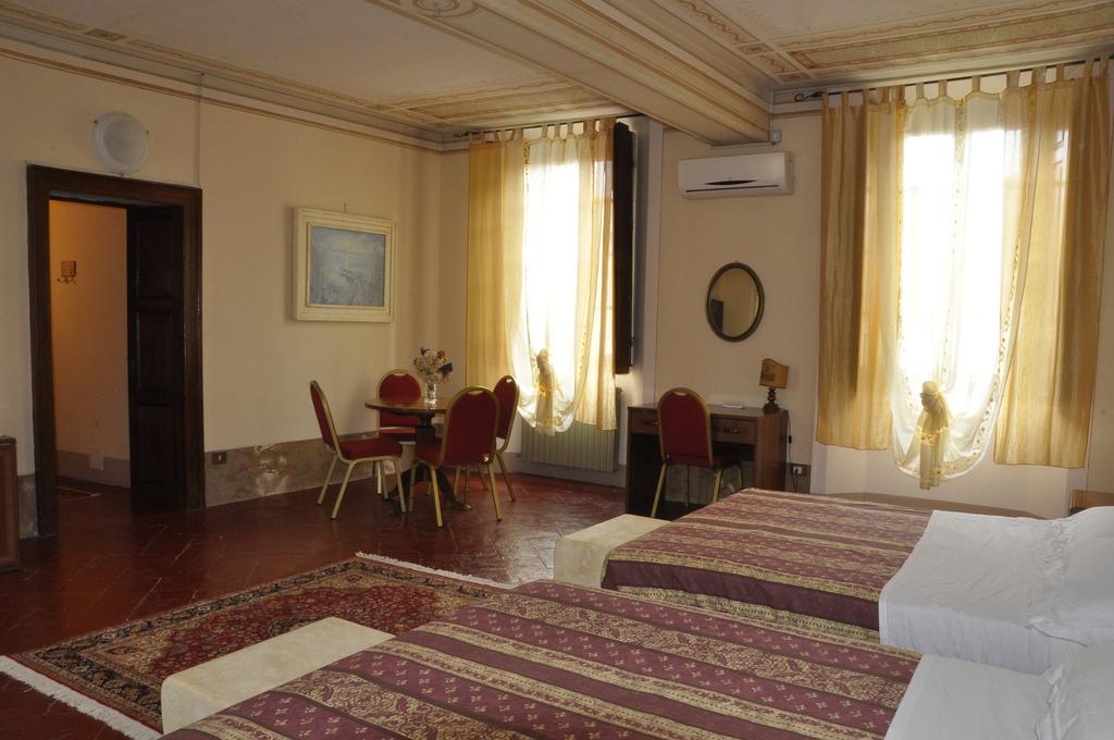 Villa Cantoni Гропелло-Кайроли Экстерьер фото